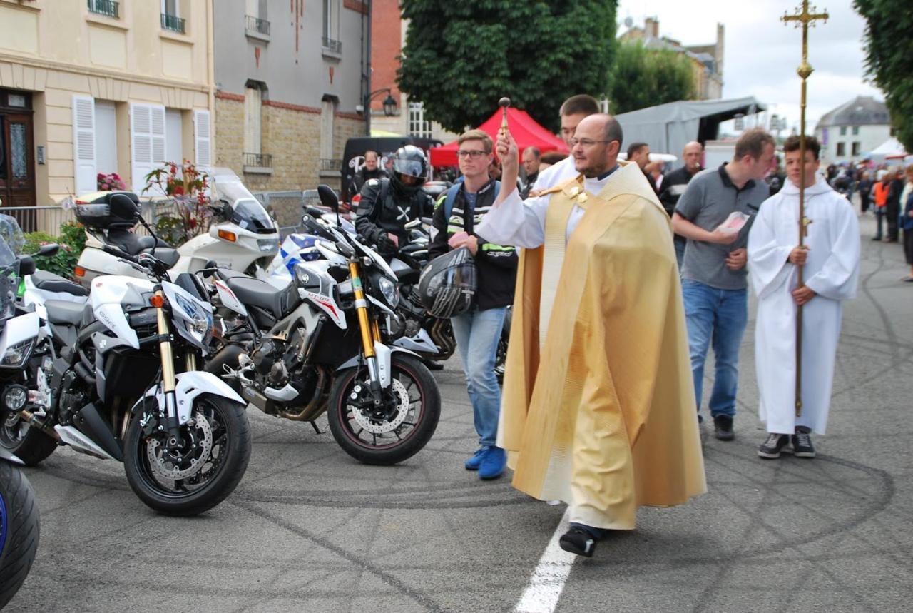 Gite La Volette Moulins-Saint-Hubert 外观 照片